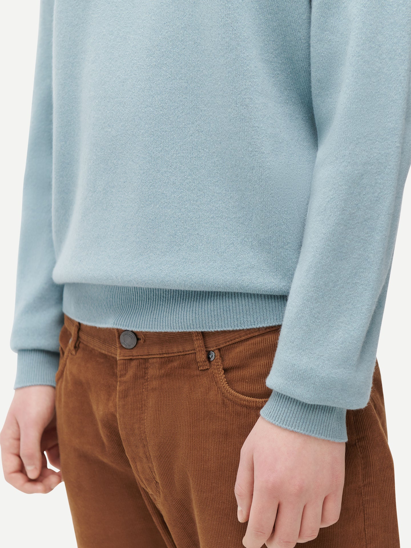 Essential Crewneck Cashmere Jumper