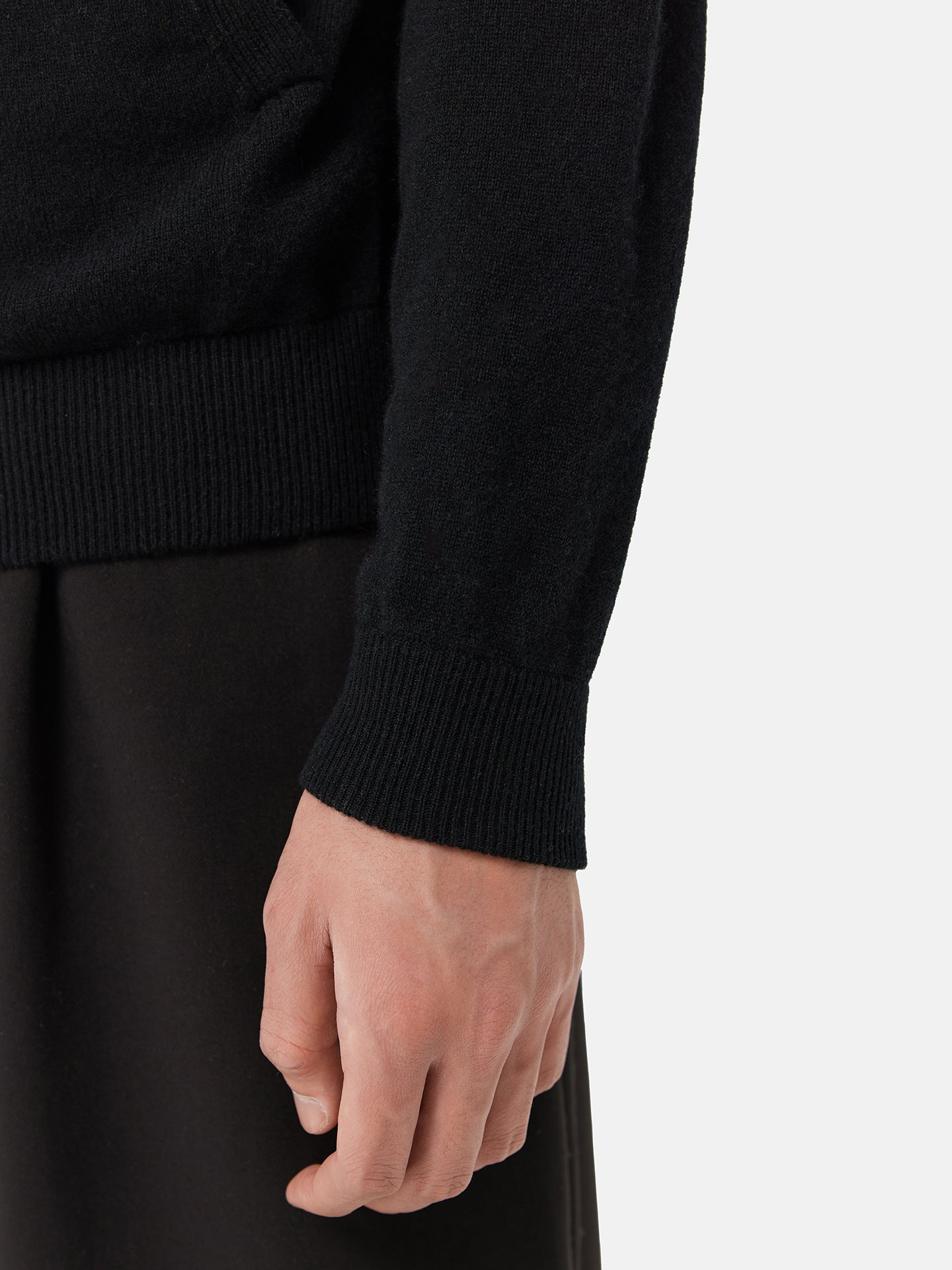 Luxury Men’s Cashmere Bomber in Black | GOBI UK