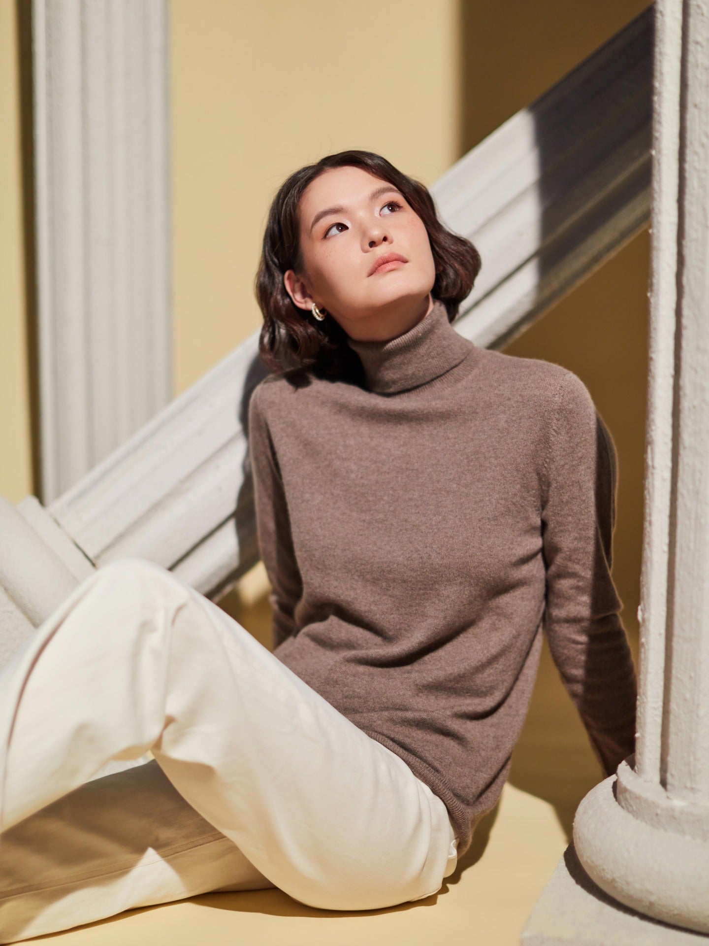 Women's Cashmere Basic Turtle Neck Sweater Taupe - Gobi Cashmere