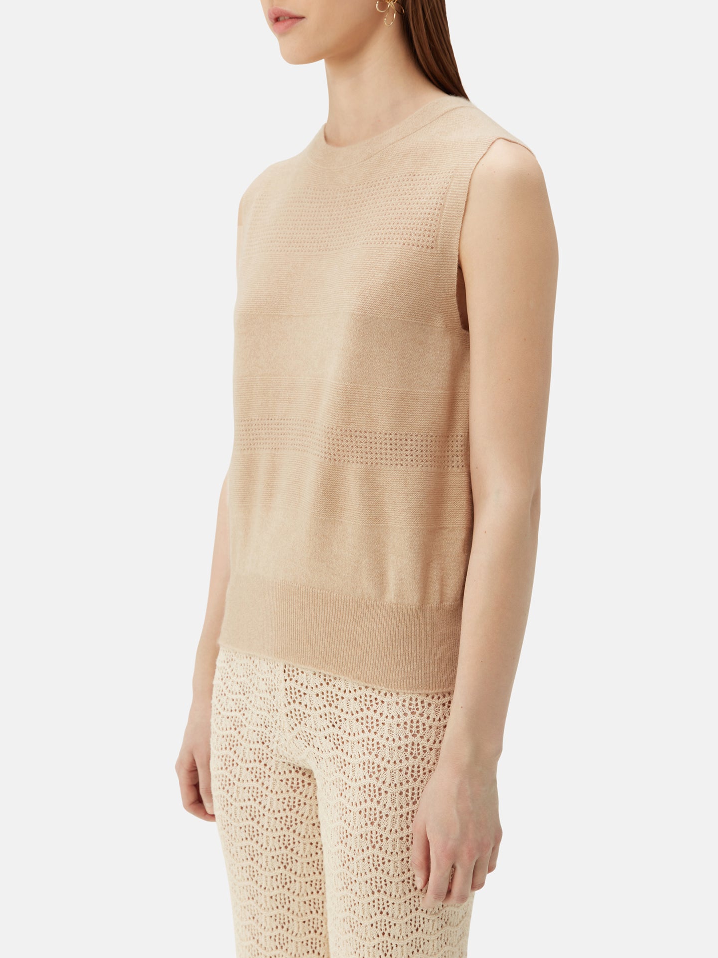 Seamless Cashmere Vest with Mixed Patterns Taupe | GOBI Cashmere