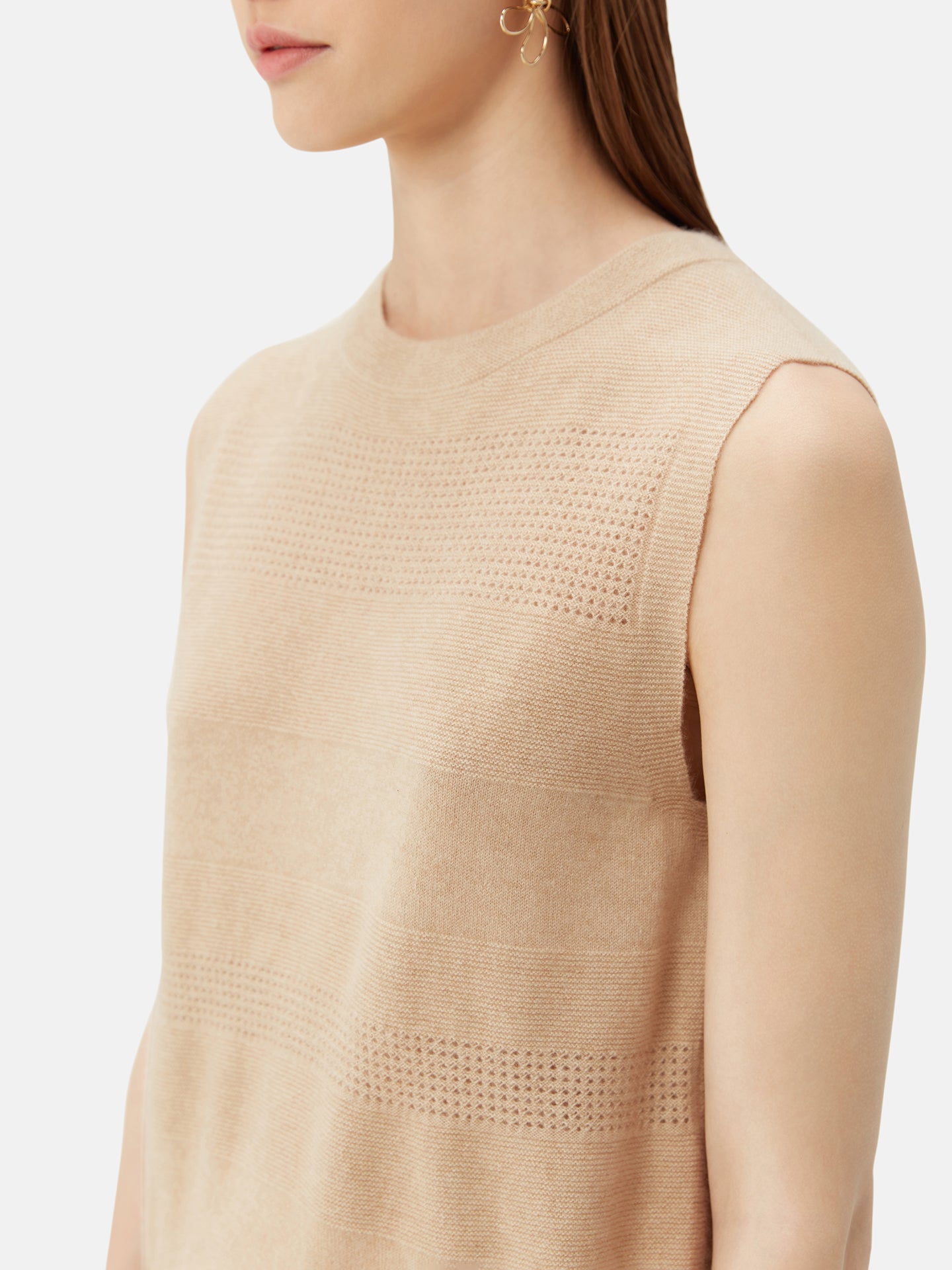 Seamless Cashmere Vest with Mixed Patterns Taupe | GOBI Cashmere