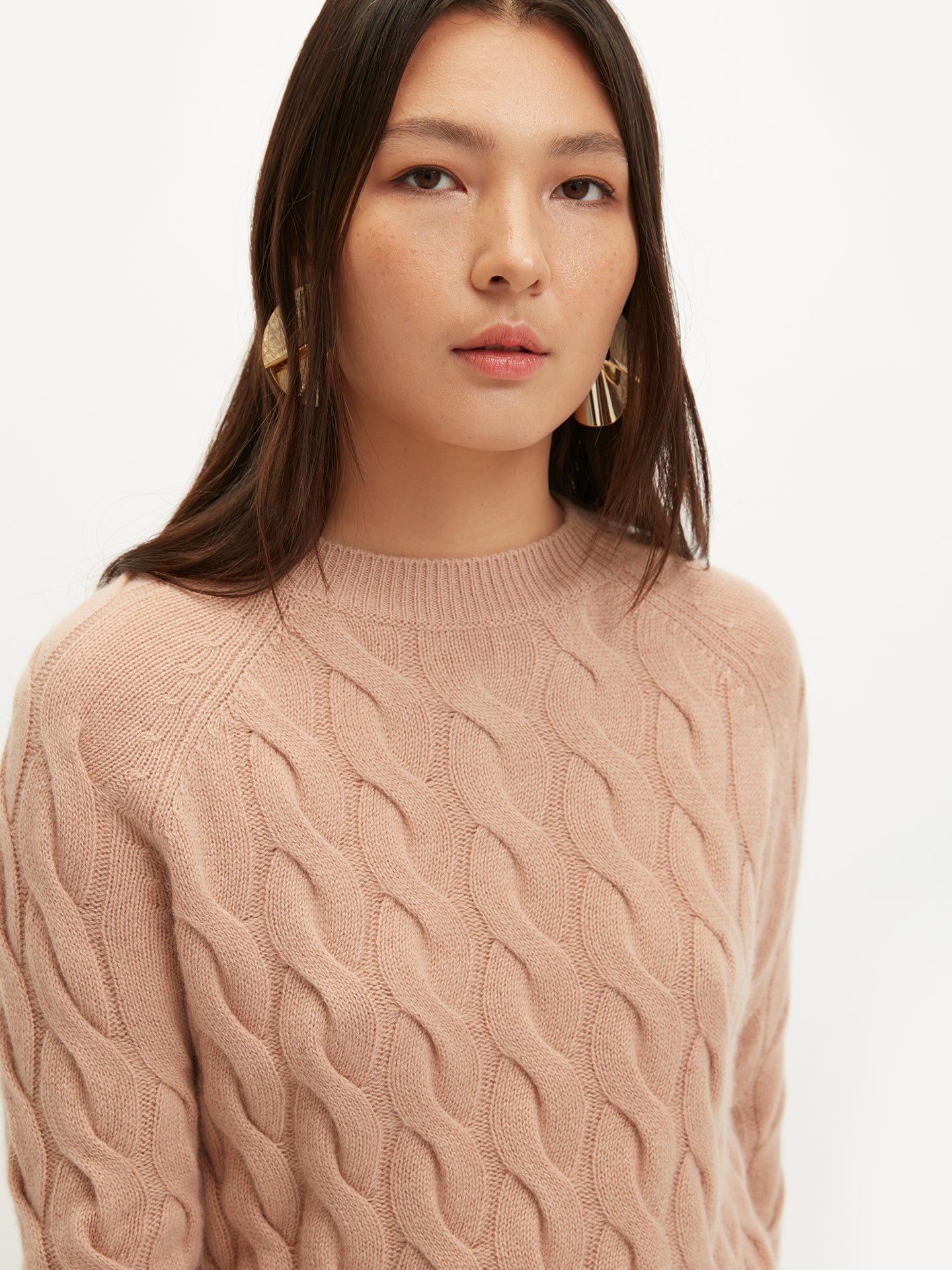 Women's Cashmere Cable Knit Round Neck Toasted Almond - Gobi Cashmere