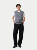 Timeless V-Neck Cashmere Vest Dim Gray - Gobi Cashmere