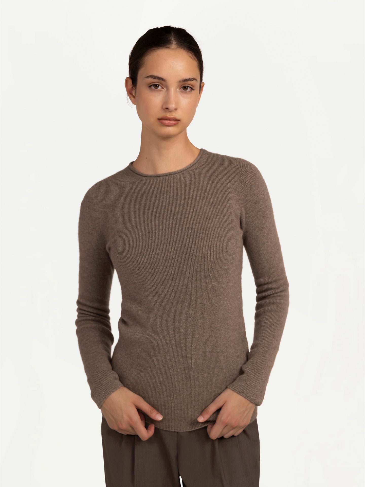 Women's GOBI Cashmere Lightweight Crew-Neck Jumper Taupe