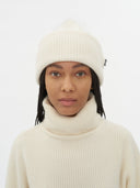 Unisex Cashmere Ribbed Chunky Beanie White - Gobi Cashmere #color_soft-white