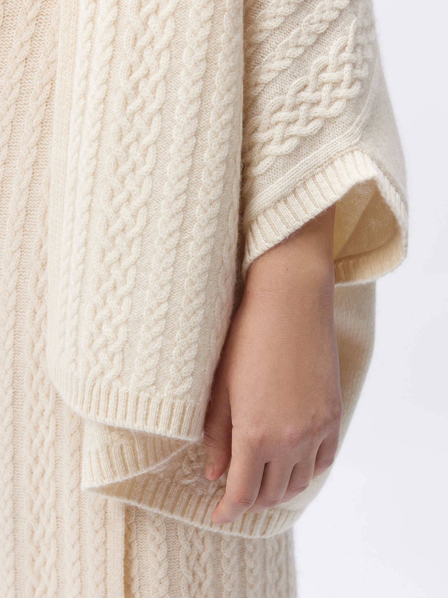 GOBI Cashmere - Responsible Cashmere Collection - Cashmere Poncho