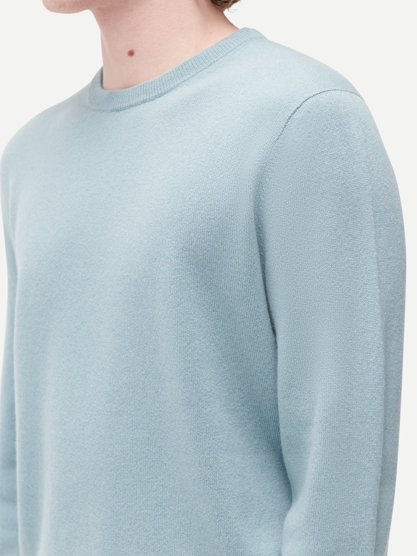 Essential Crewneck Cashmere Jumper