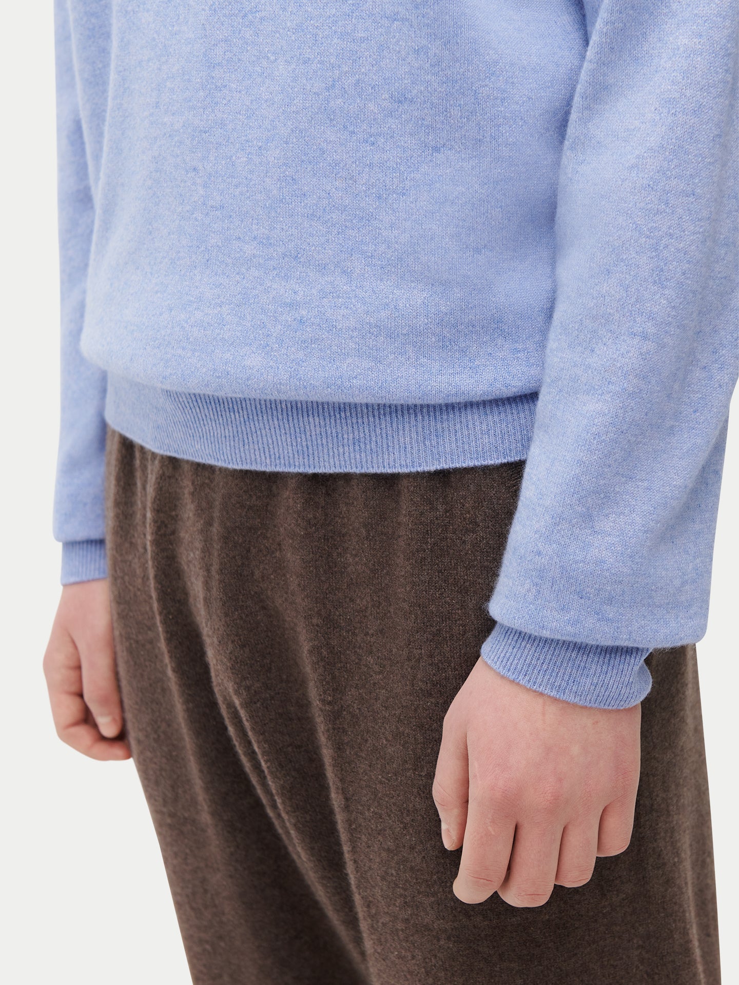 Essential Cashmere Crew Neck Sweater