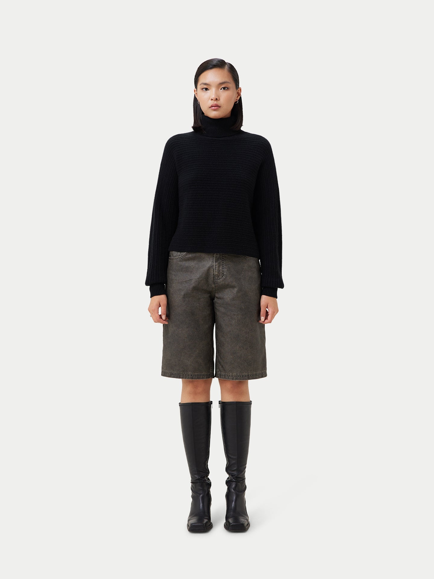 Cashmere Cropped T-Neck Sweater