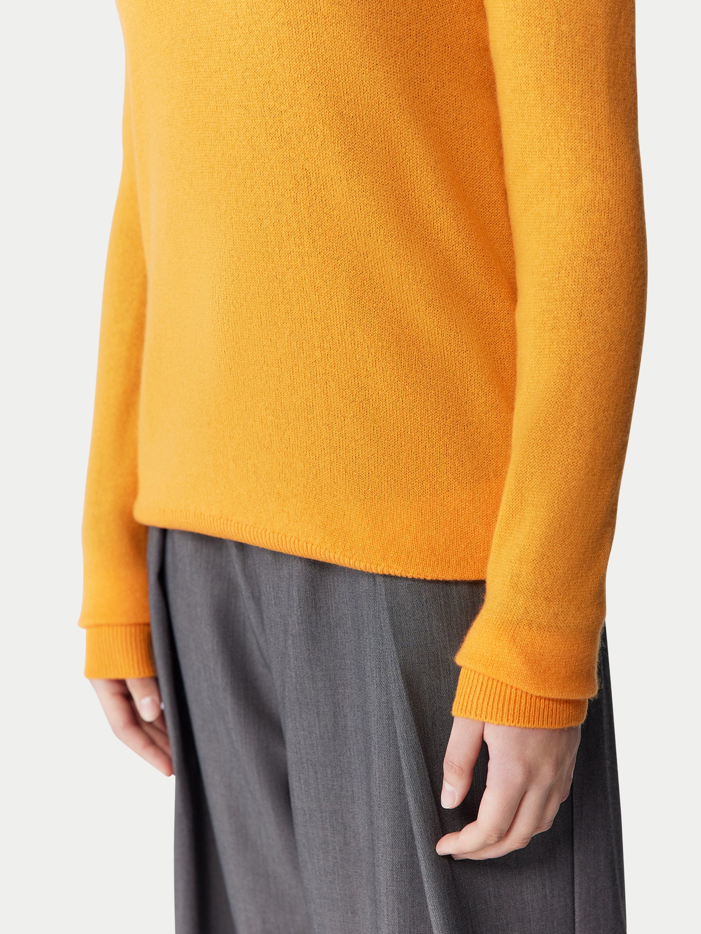 £ 99 Cashmere Hat & Sweater Set