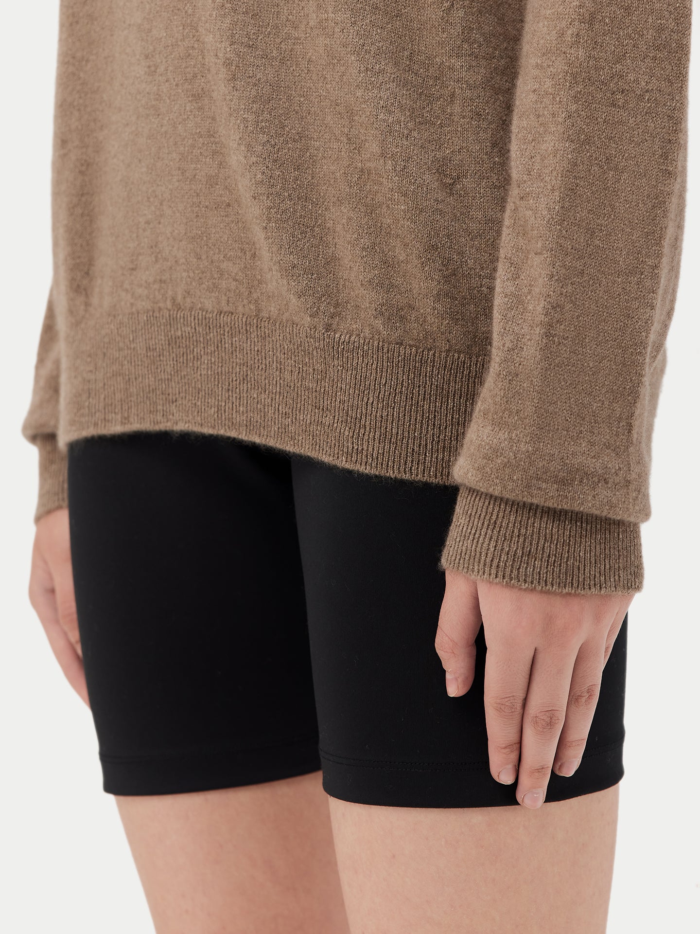 Women's Cashmere Crew Neck Sweater Taupe - Gobi Cashmere