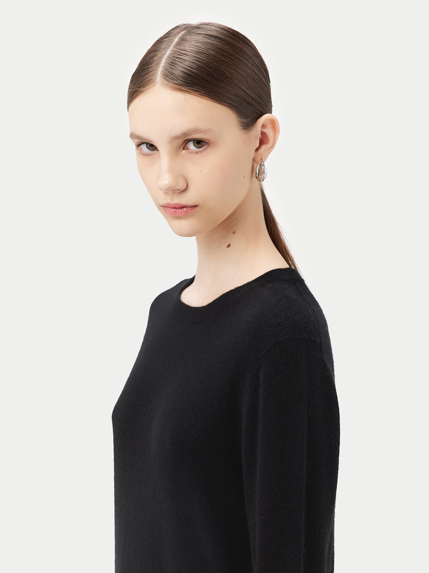 Women's Basic Cashmere Crew Neck Jumper Black - Gobi Cashmere