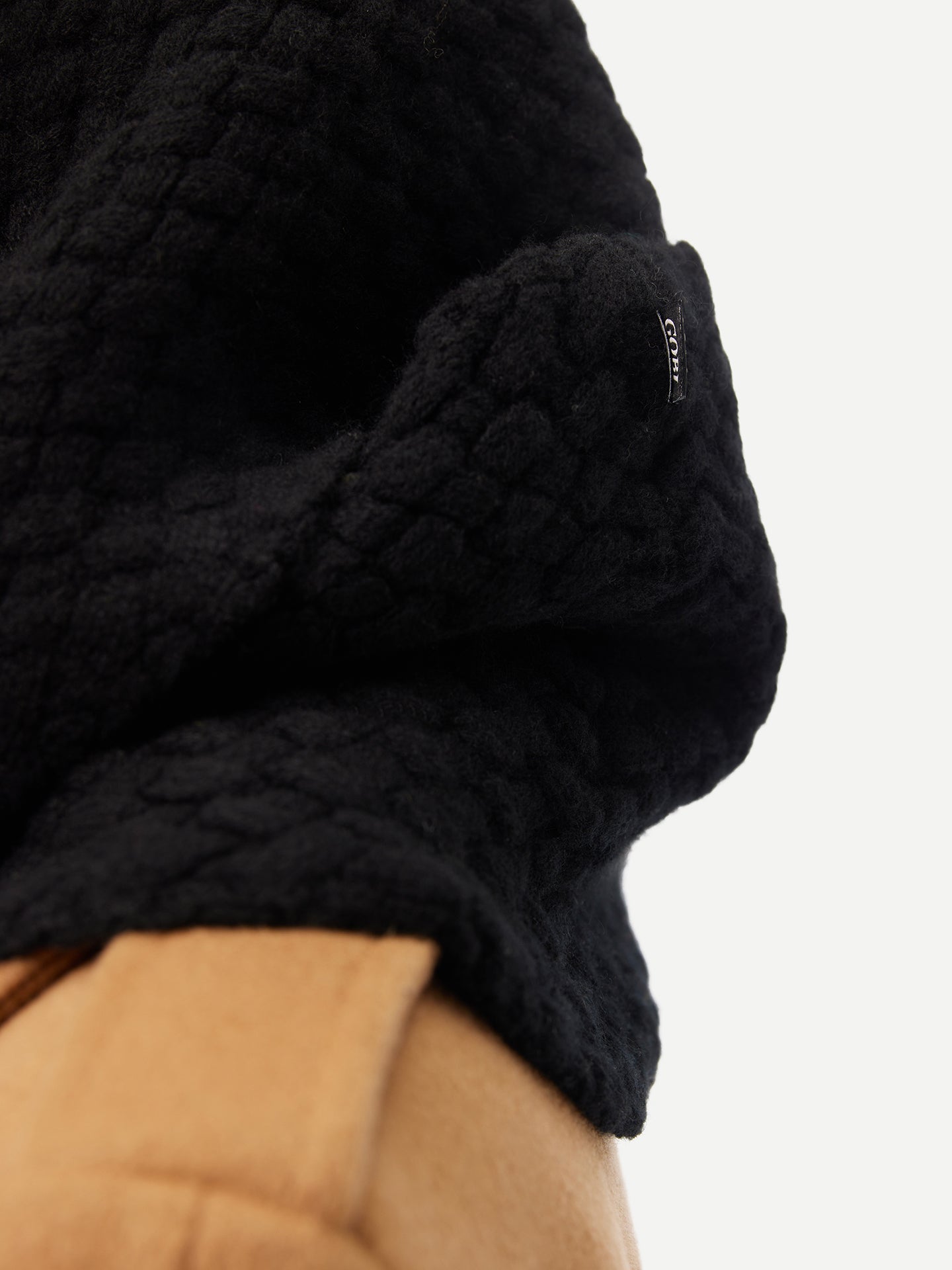 GOBI Cashmere - Cashmere Snood Black - Circular Fashion