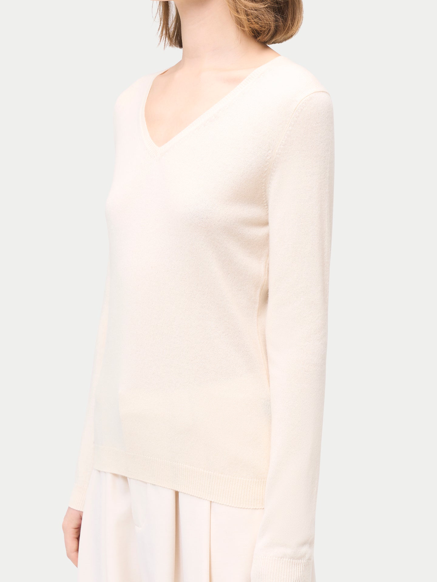 Essential Cashmere V-Neck Jumper