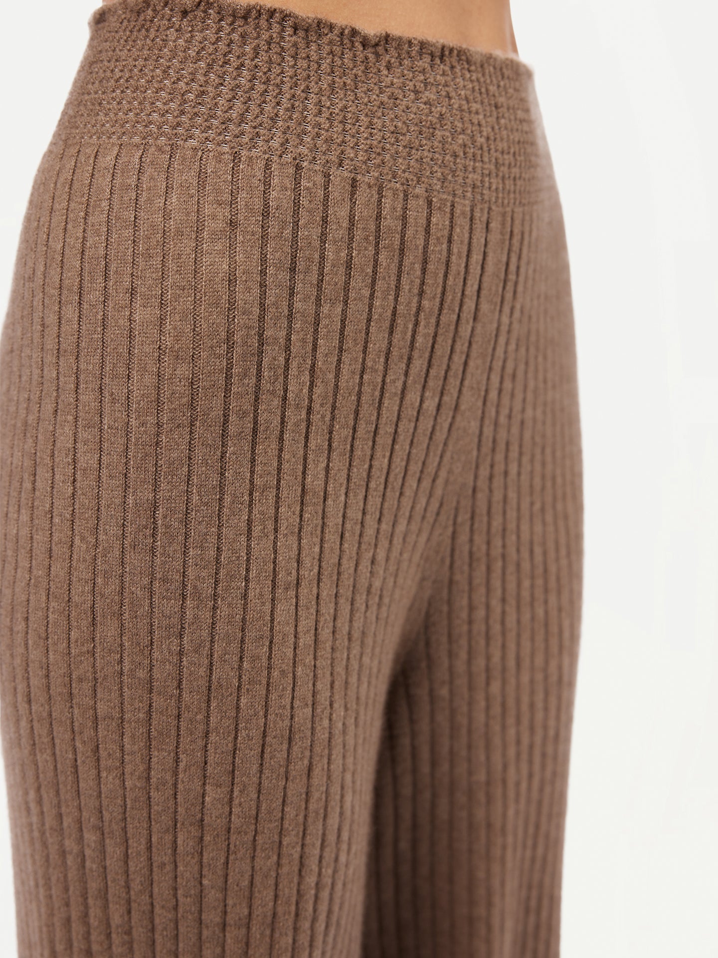 GOBI Cashmere - Wide-Leg Cashmere Pants Taupe - 3D-Knit Collection