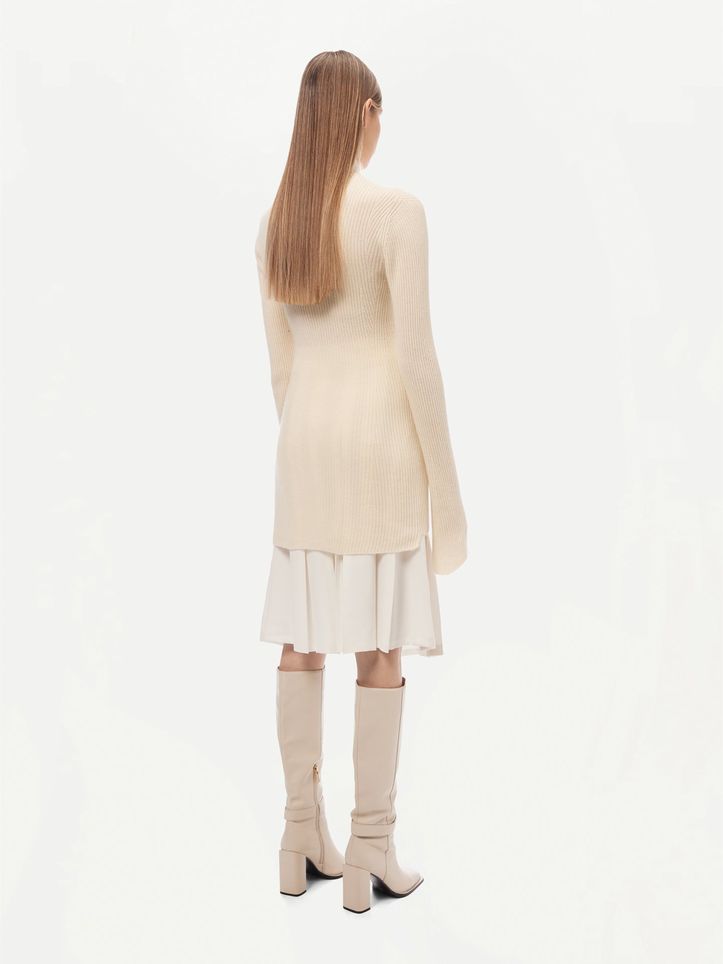 GOBI Cashmere Bell-Sleeve Sweater Off White - 3D-Knit Collection