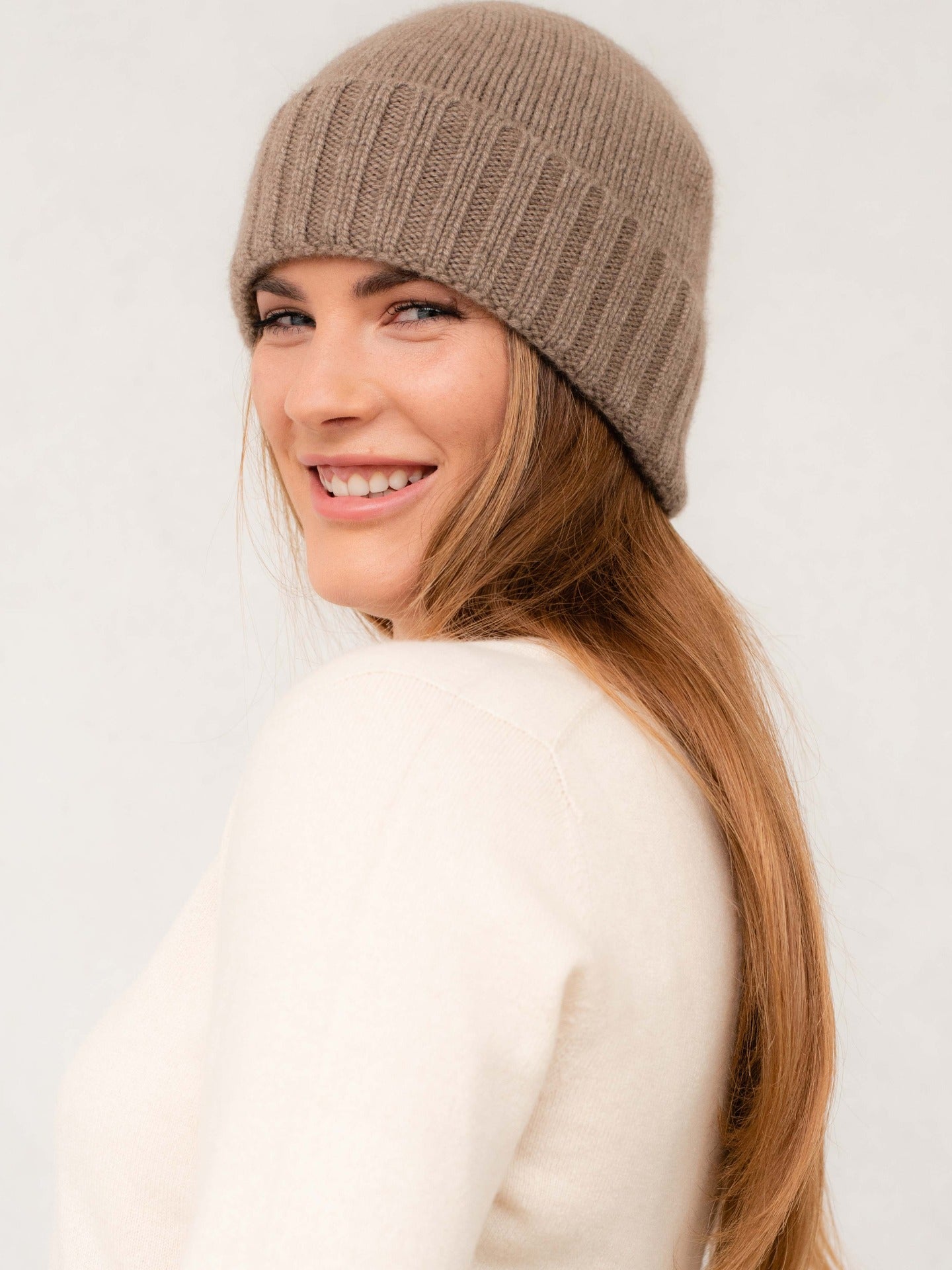 Women's Cashmere Rib Knit Hat Taupe - Gobi Cashmere