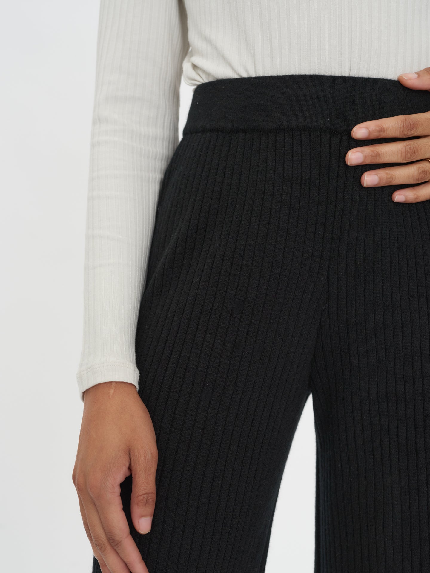 Women's Cashmere Pants Black - Gobi Cashmere