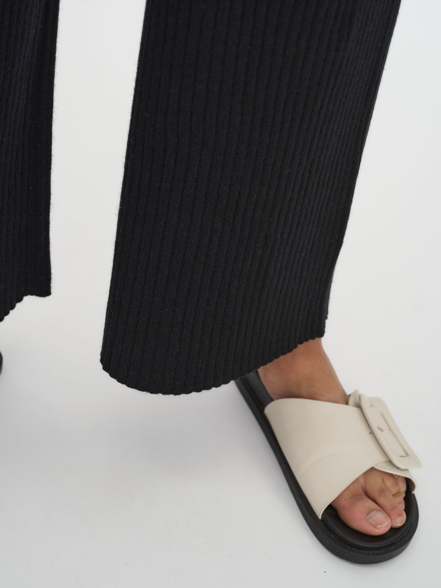 Women's Cashmere Pants Black - Gobi Cashmere