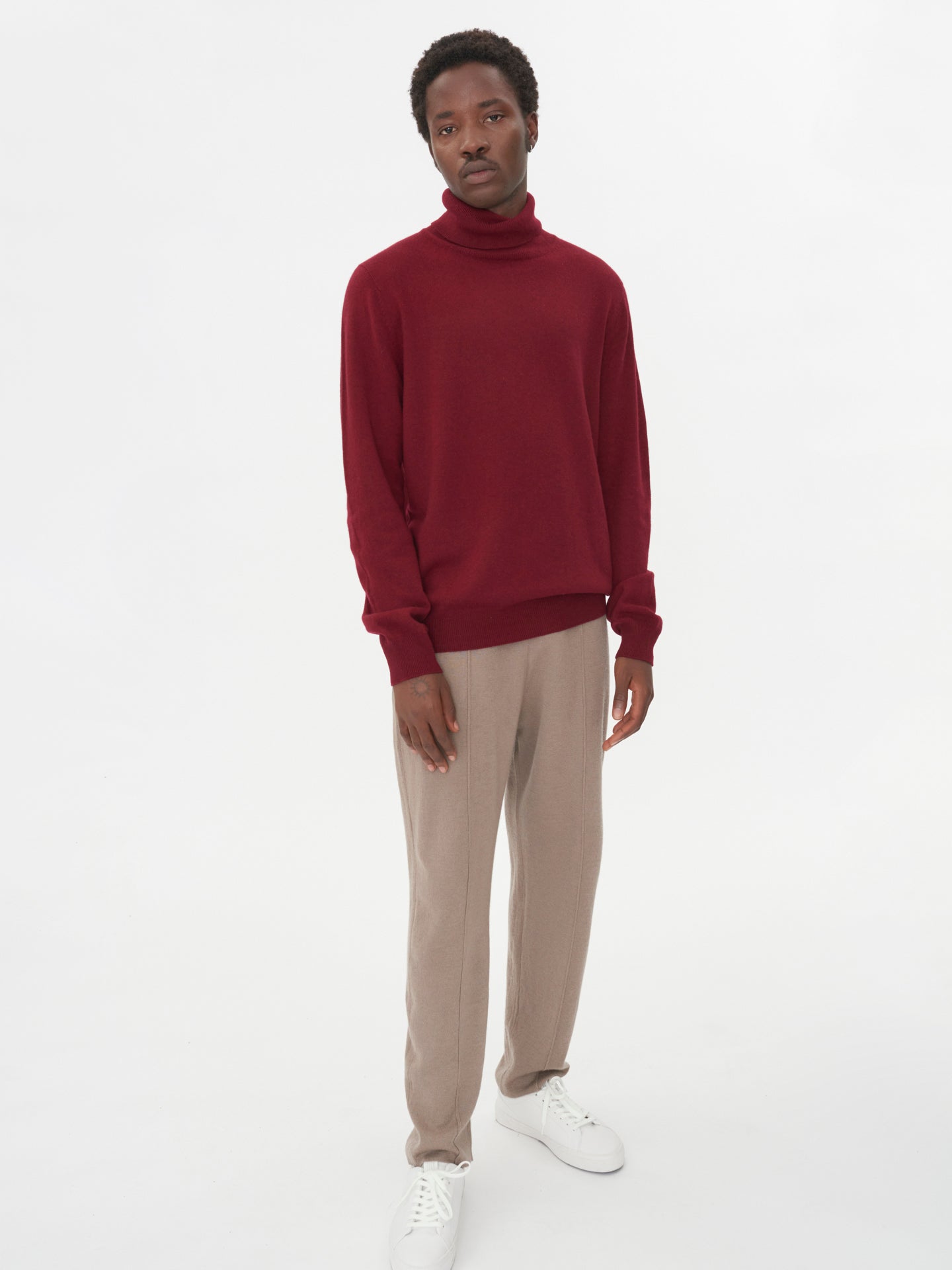 Men's Cashmere Turtle Neck Sweater Bordeaux - Gobi Cashmere