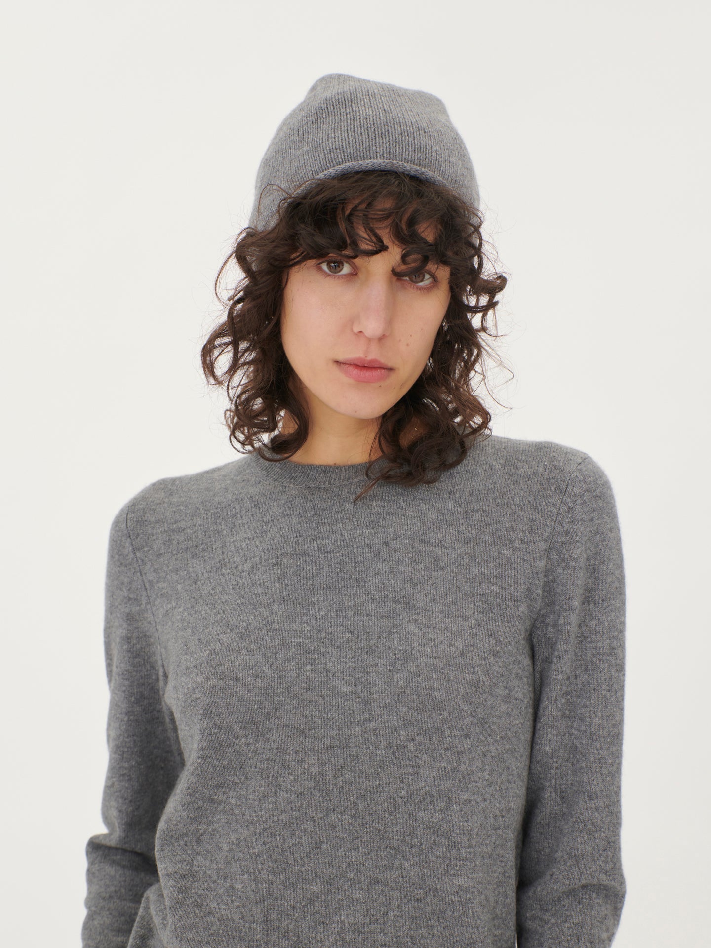 Women's Cashmere €79 Hat & Sweater Set Dim Gray- Gobi Cashmere