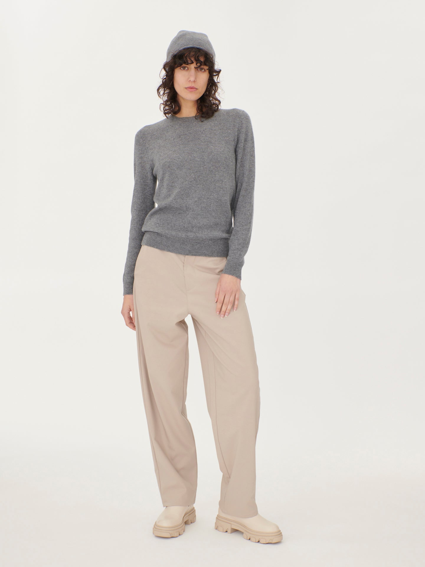 Women's Cashmere €79 Hat & Sweater Set Dim Gray- Gobi Cashmere