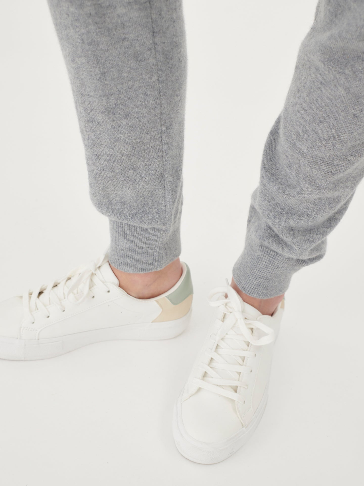 Women's Cashmere Cuffed Jogger Light Gray - Gobi Cashmere