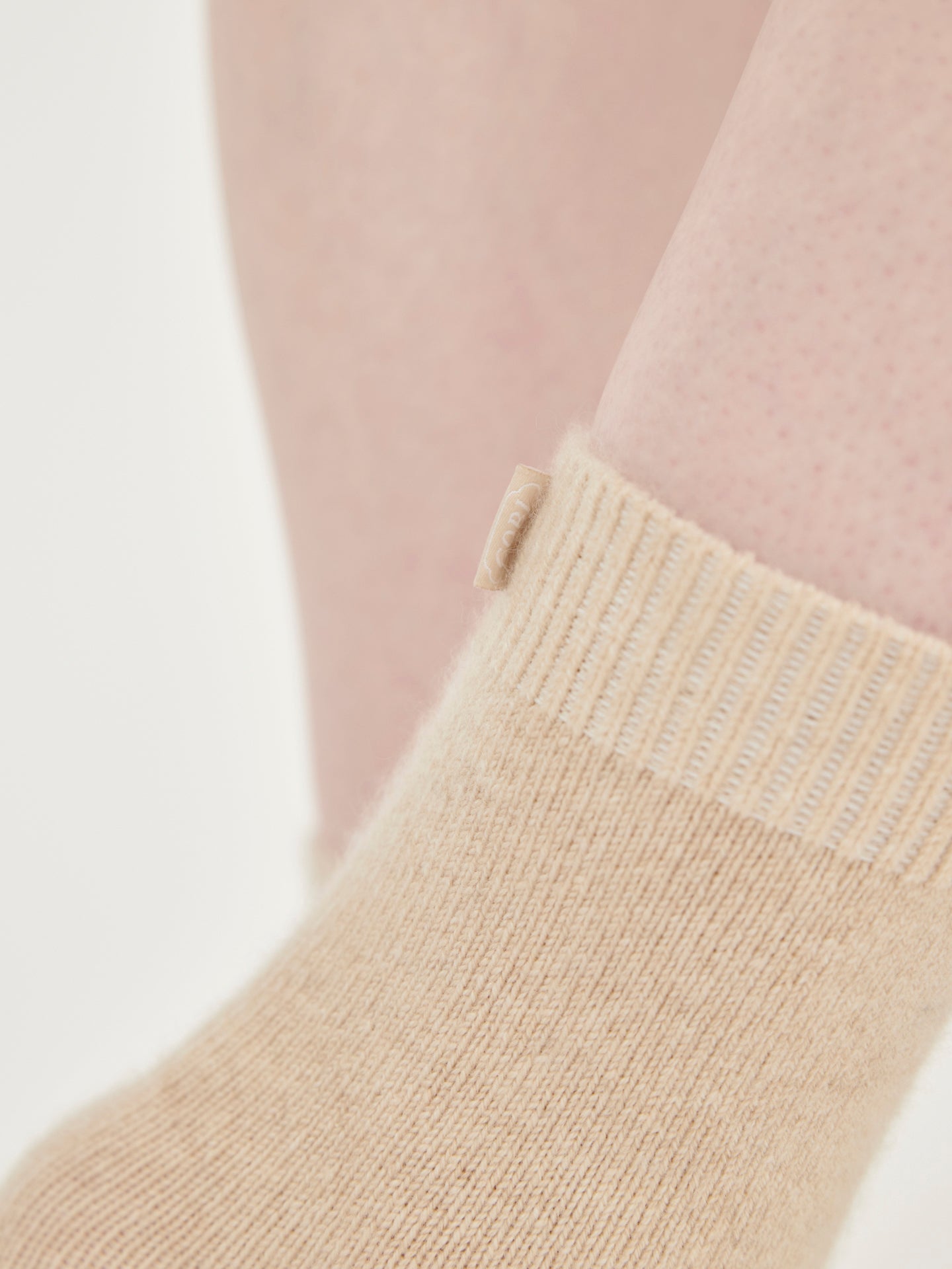 Women's Cashmere Trim Knit Socks Beige - Gobi Cashmere