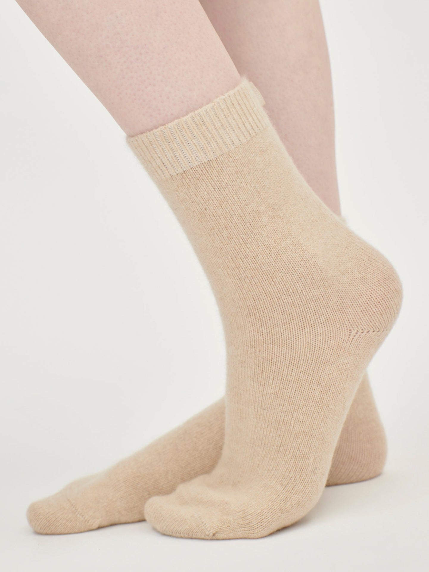 Women's Cashmere Trim Knit Socks Beige - Gobi Cashmere