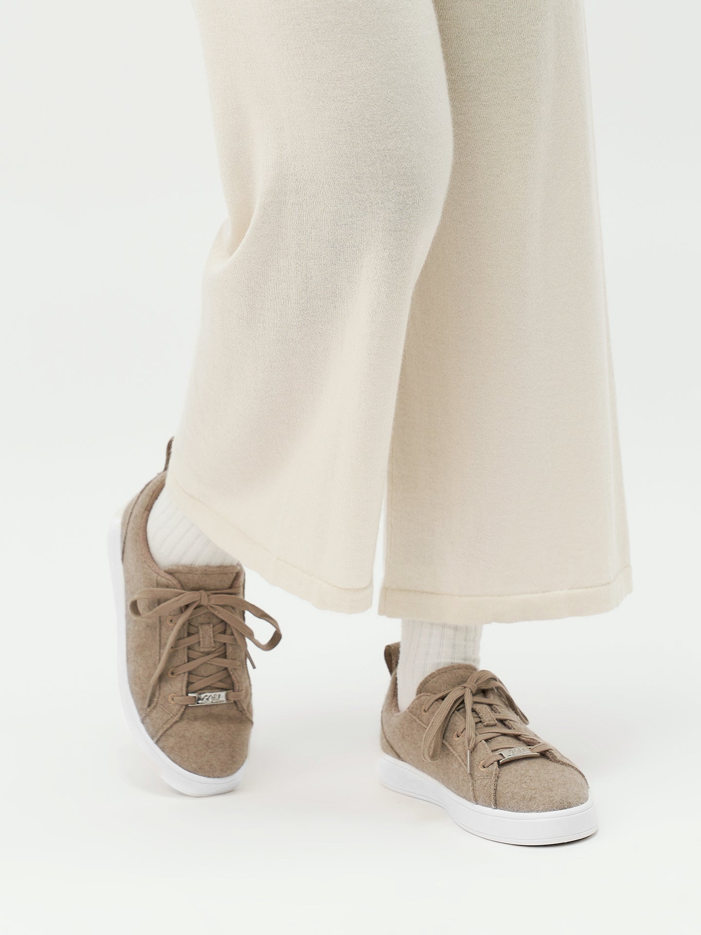 Unisex Cashmere Wool Trainers Taupe - Gobi Cashmere